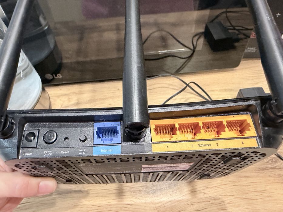 Продам роутер tp-link