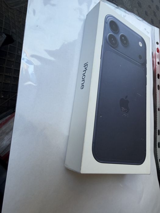 iPhone 17 pro MAX  неразличим от нов!