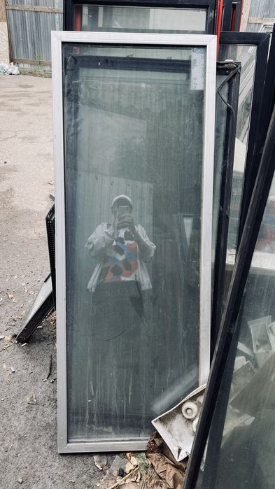 Продам пластиковые двери от витринных холодильников