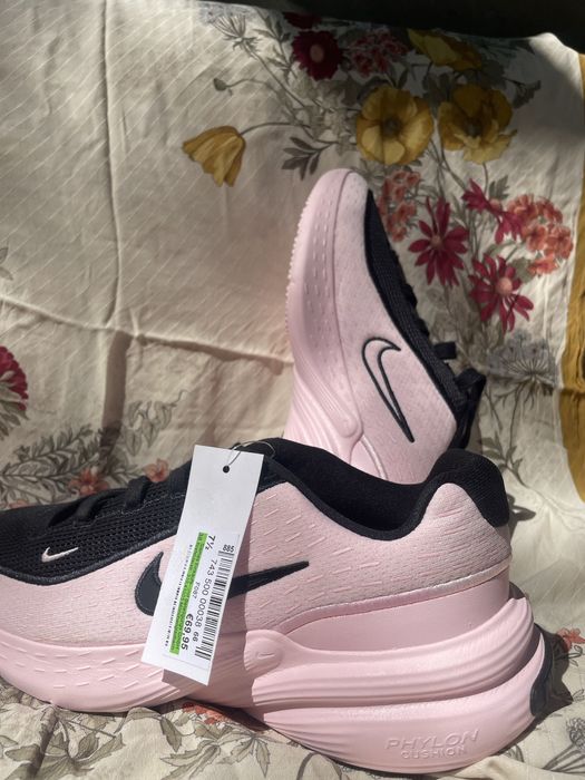 vand adidasi nike uplift SC-Originali~marimea 38,5