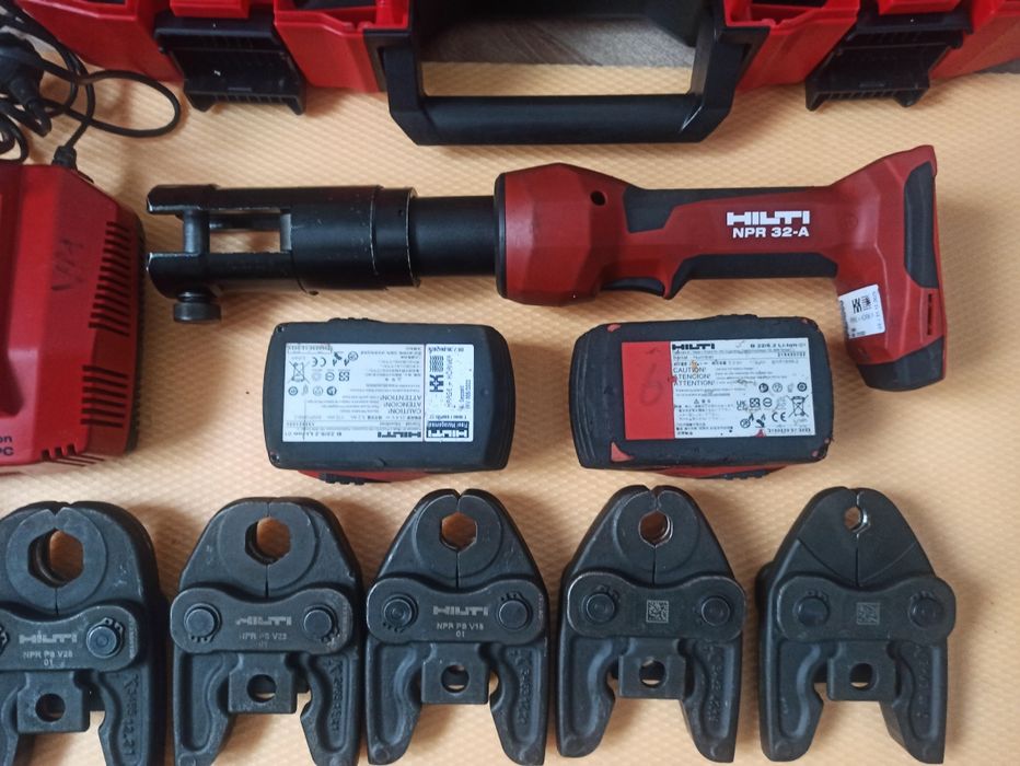 Presă sertizat Hilti ca in poze fălci  PH (pexal) și V (inox, cupru)