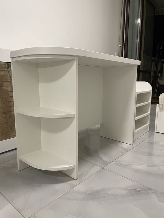 Бюро за маникюр.