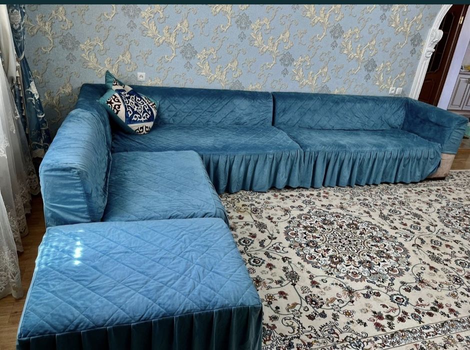 Диван сатылады, жағдай орташа.