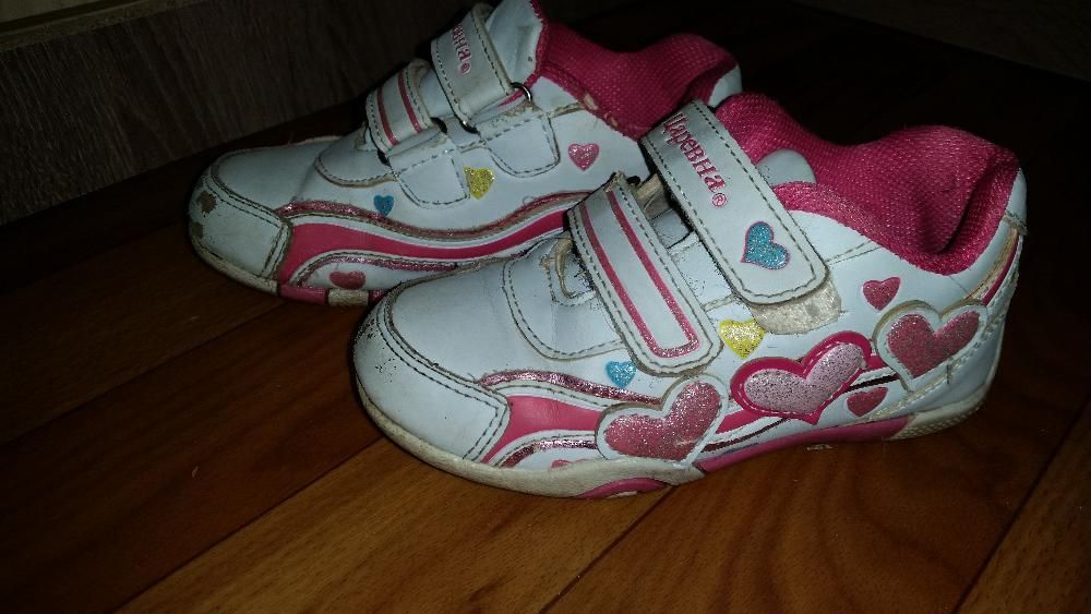 Продам кроссовки 27 размер.