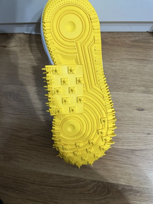 Nike x Off White Air Force 1 Mid