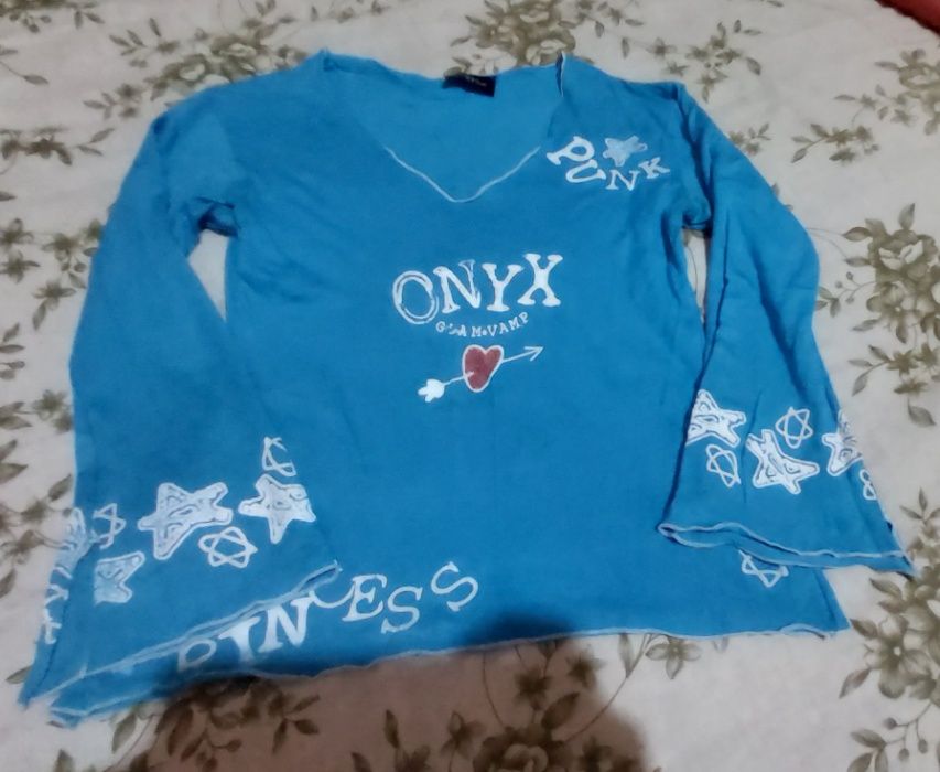 Симпатичные кофты для худеньких девушек.