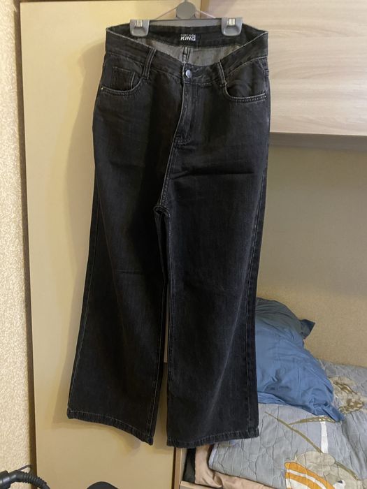 Джинсы, штаны и прочее.