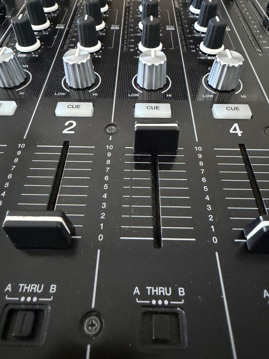 DJM 750 mk2 (NU DJM 900nx2,DJM A9, DJM 800, XONE 92