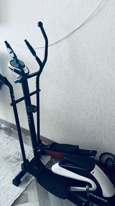 Продам тренажер эллипс