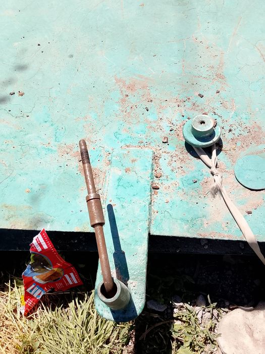 Гаражные ворота.