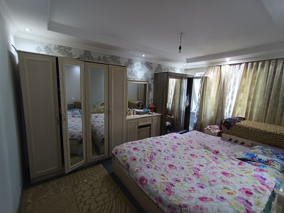 Продаётся своя квартира 3 ком Рисовый базар (бакалея)