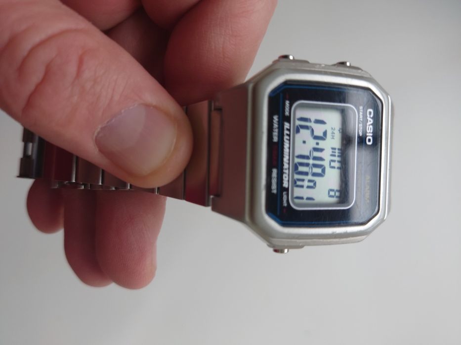 Продам часы Casio B650WD-1A.