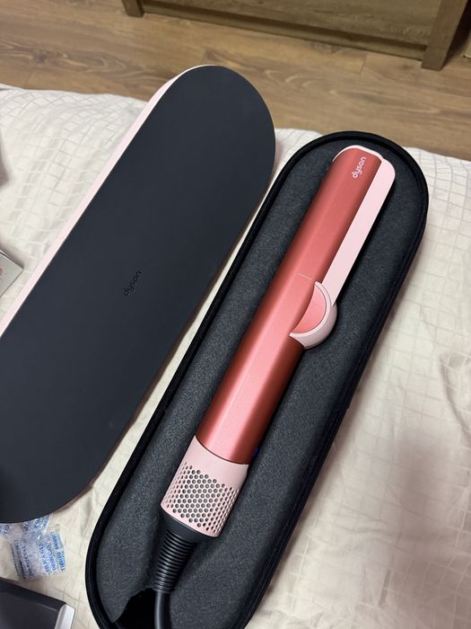 Dyson Airstrait HT-01