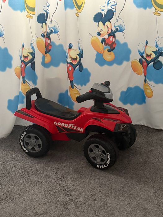 Masina pentru copii, Good Year, Plastic, 60x33x42 cm, Rosu/Negru