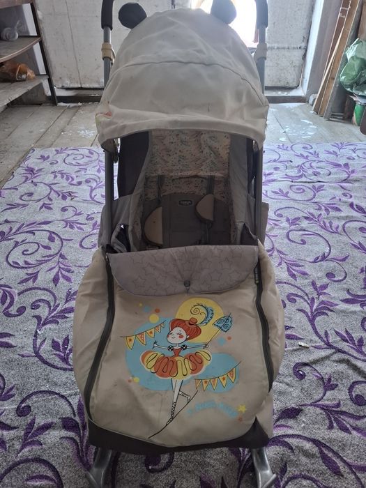 Продам недорого детские санки.