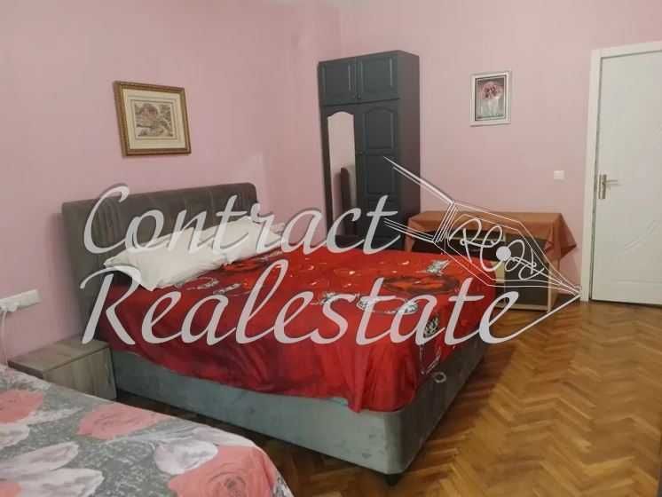 Дава се под наем Тристаен апартамент в Варна, Червен площад - 78 кв.м за 612 € - Снимка #6