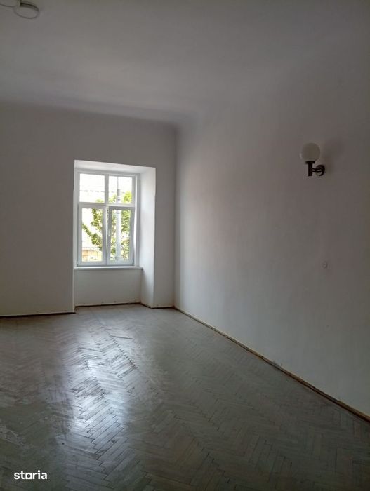 Apartament 2 camere, 75 mp utili, cladire istorica, la km 0 al Clujulu — fotografia 3