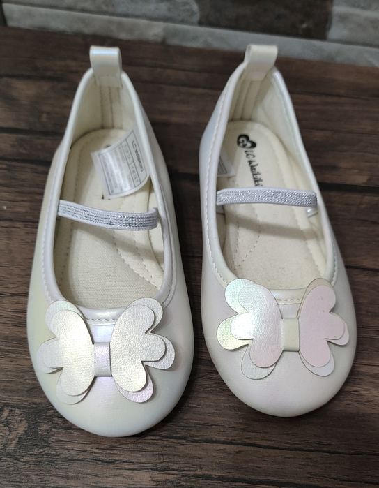 Обувки за момиче