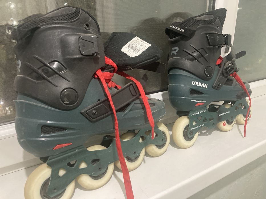 Продам ролики срочно 38-39 размер