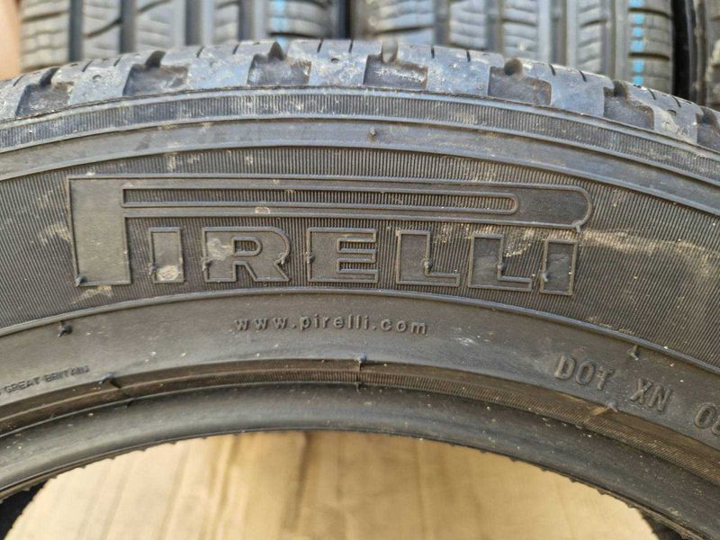 4 Pirelli R19 235/55
всесезонни гуми
DOT1019