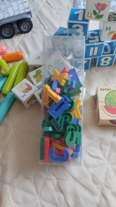 Продам детские игрушки