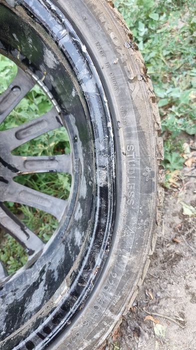 Продавам втора употреба гуми и джанти на ниски цени!