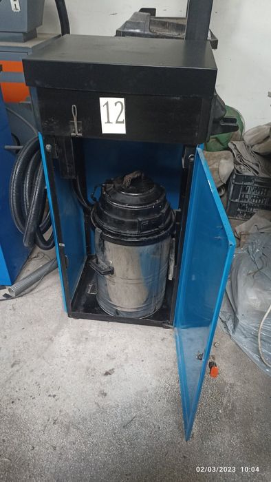 Прахосмукачка на самообслужване с два мотора