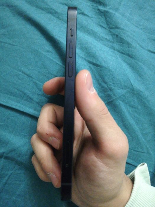 IPhone 12 64 gb в хорошем состоянии