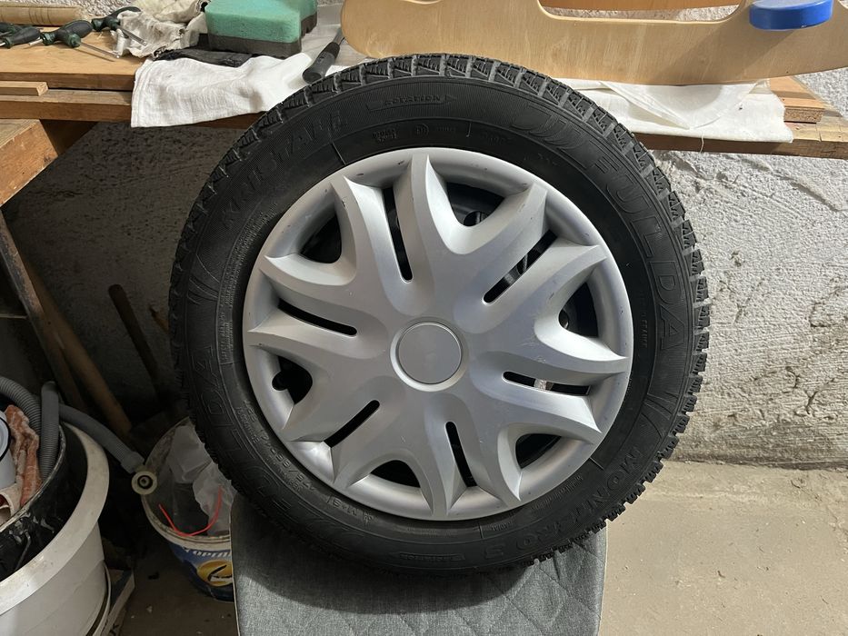 5Jx14 ET45 4x100 54мм джанти за Suzuki Swift + зимни гуми