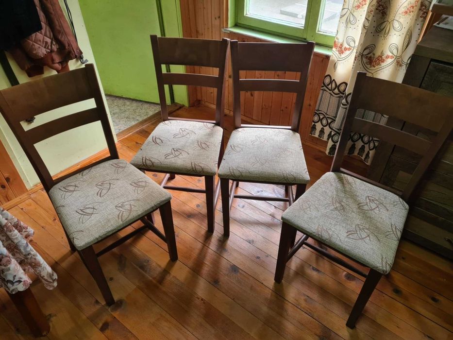 Столове трапезни два вида в идеално състояние