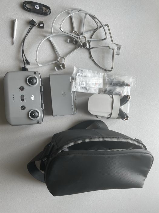 DJI Mini 2 SE Fly more combo, cu sub 3 ore de functionare