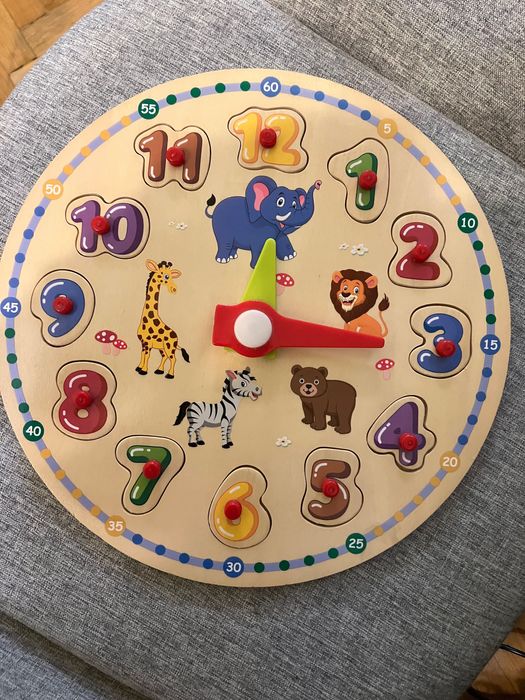 детски дървен часовник