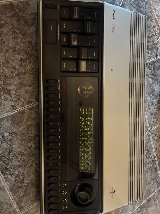 Стерео Ресивър Philips 752 (22RH752) „Самолетоносач“