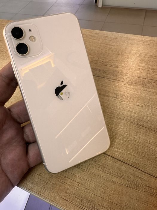 Продам 11 на 128гб