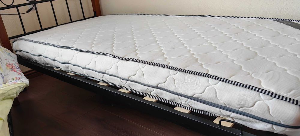 Продавам матрак Блян