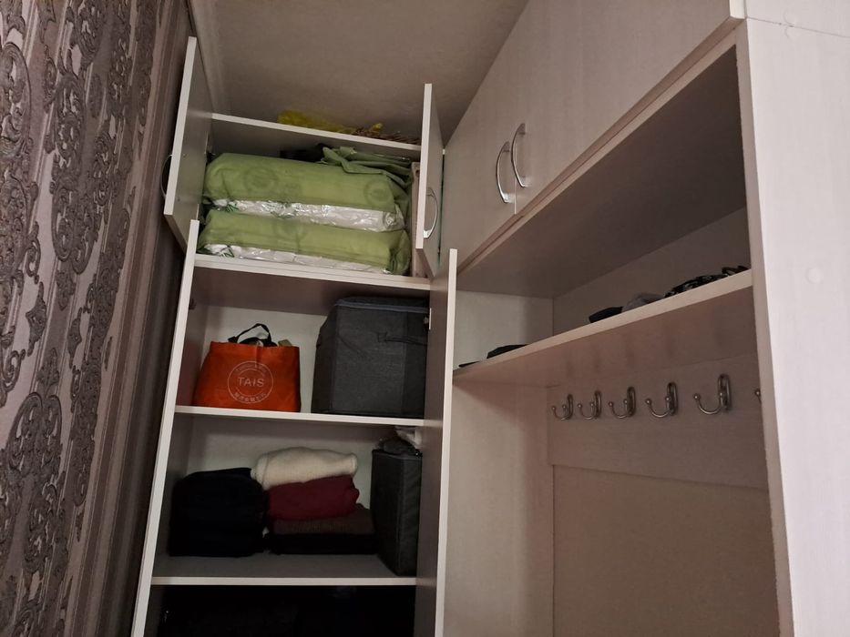 Прихожка +шифонер 2в одном