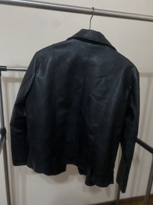 Продам кожаную куртку