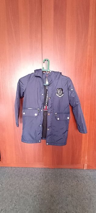 Продам куртку осень, весна