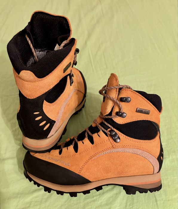 La Sportiva номер 36 и номер 39 туристически обувки, маратонки