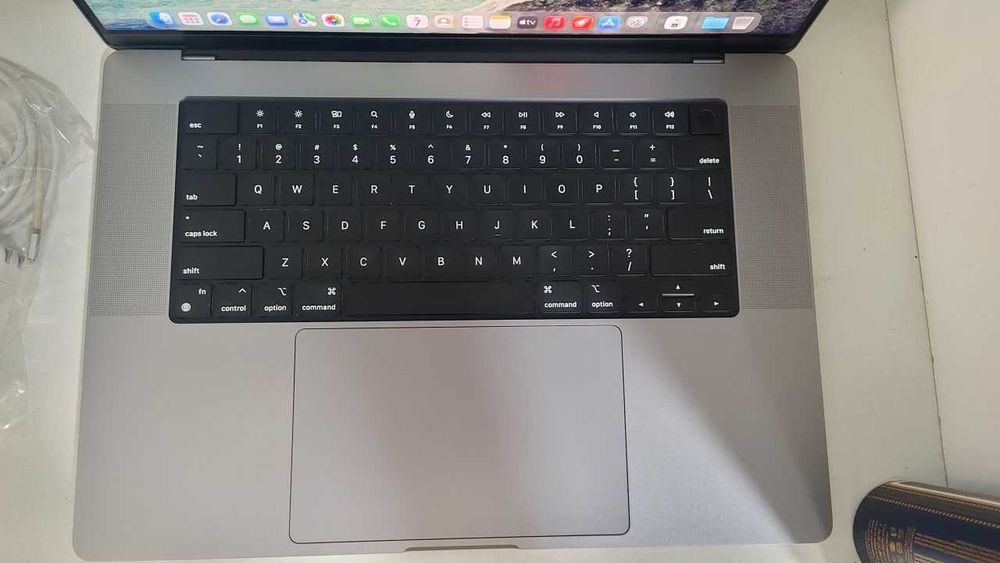 MacBook Pro M1 Pro 16" 3K A2485 DDR5 16gb SSD 512 gb ideal 91%