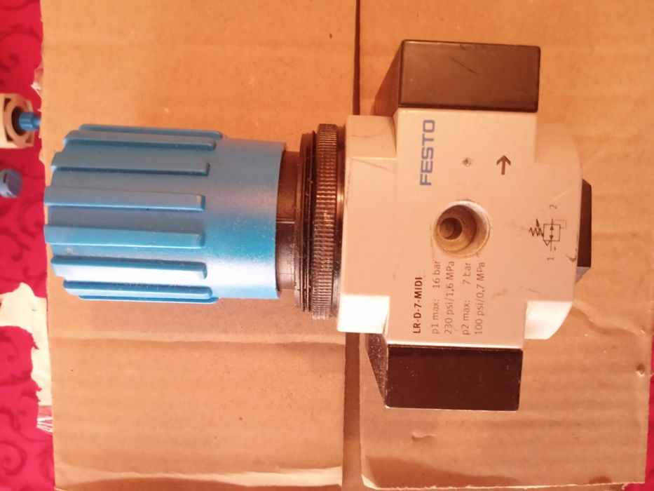 Preparator si regulatoare presiune Festo si Origa