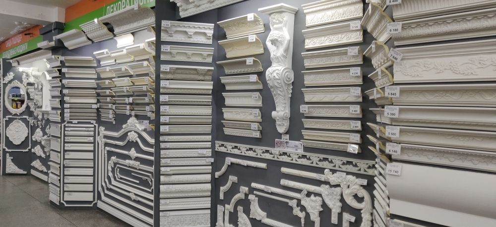 Колонна декоративная, лепнина