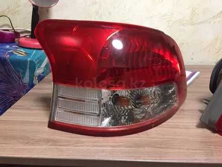 Фонарь задний Тойота Иарис Седан 07-11/Toyota Yaris Sedan 07-11
