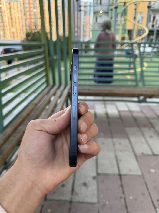 Iphone 15 pro. Srochna