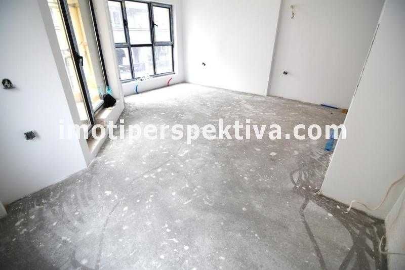 Продава се Тристаен апартамент в Пловдив, Кършияка - 106 кв.м за 962 €/кв.м - Снимка #2