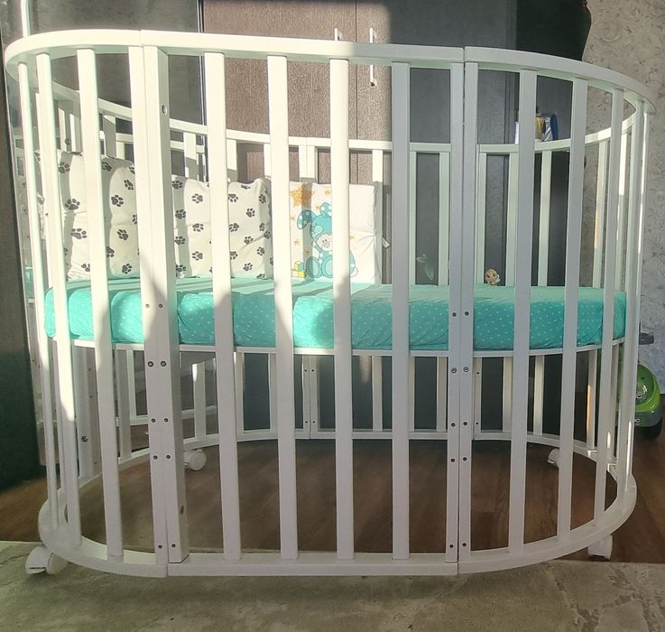 Продаётся детская кроватка