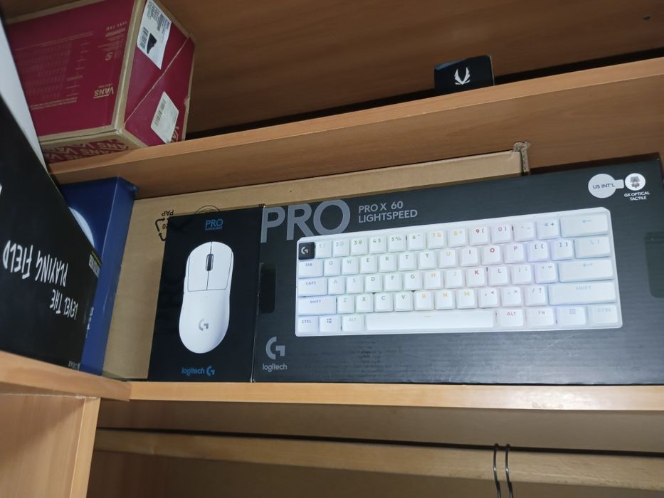Logitech white combo - pro superlight | PRO X 60