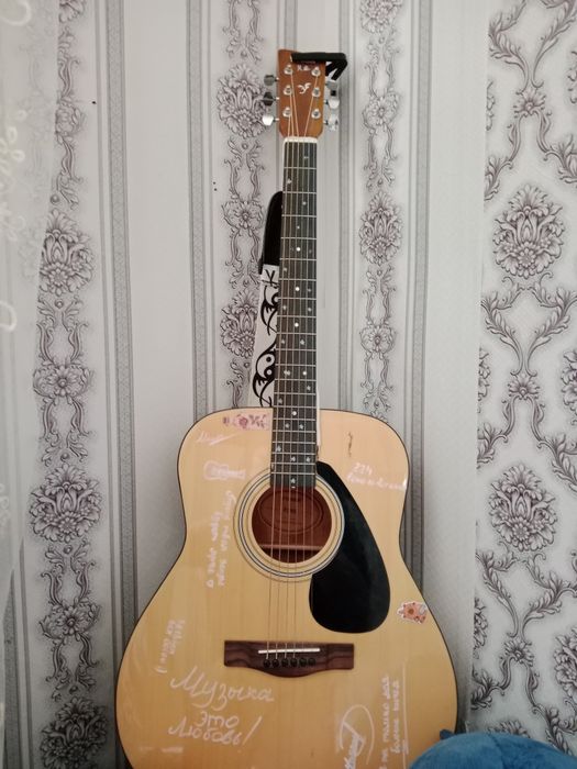 Yamaha F310 гитара