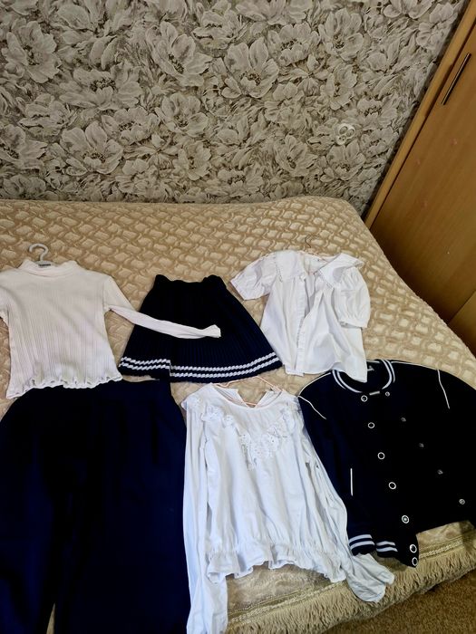 Продам школьные вещи