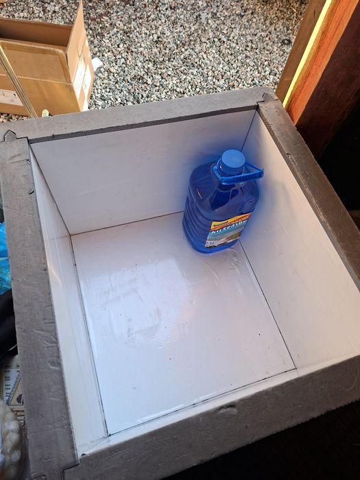 Термоконтейнер с хладагентами